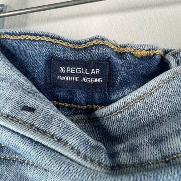 Gap Women's Favorite Jegging Distressed Denim Jeans Size 26 Regular Light Wash - Picture 10 of 11
